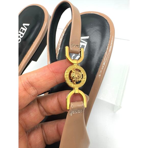 Versace Tan Patent leather Medusa-plaque slingback ballerina shoes IT 41 - Picture 5 of 14